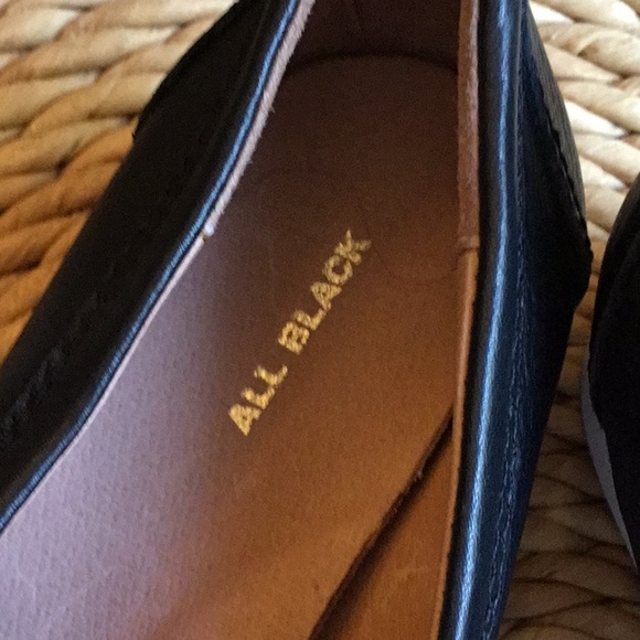 NWOT All Black Shearing Top Loafers - Picture 2 of 6